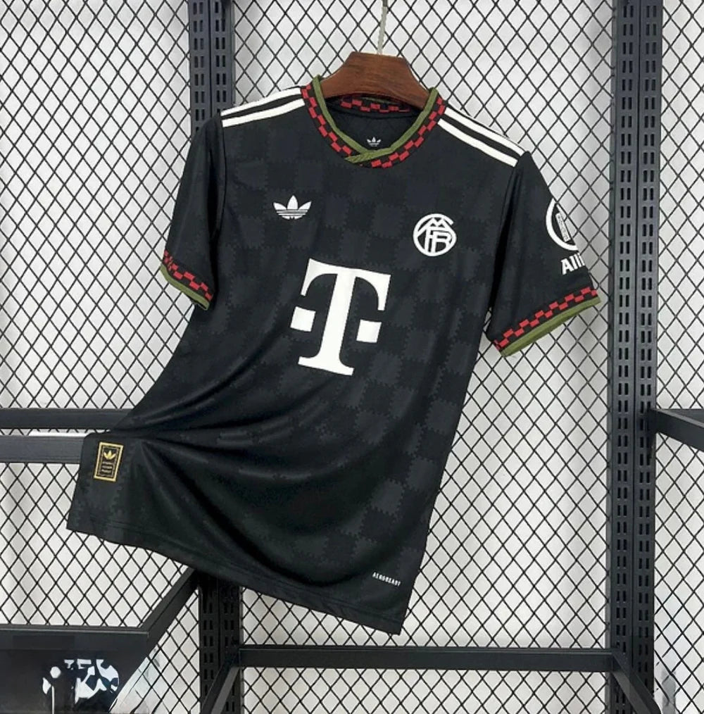 FC Bayern Munich 2025/26 Third